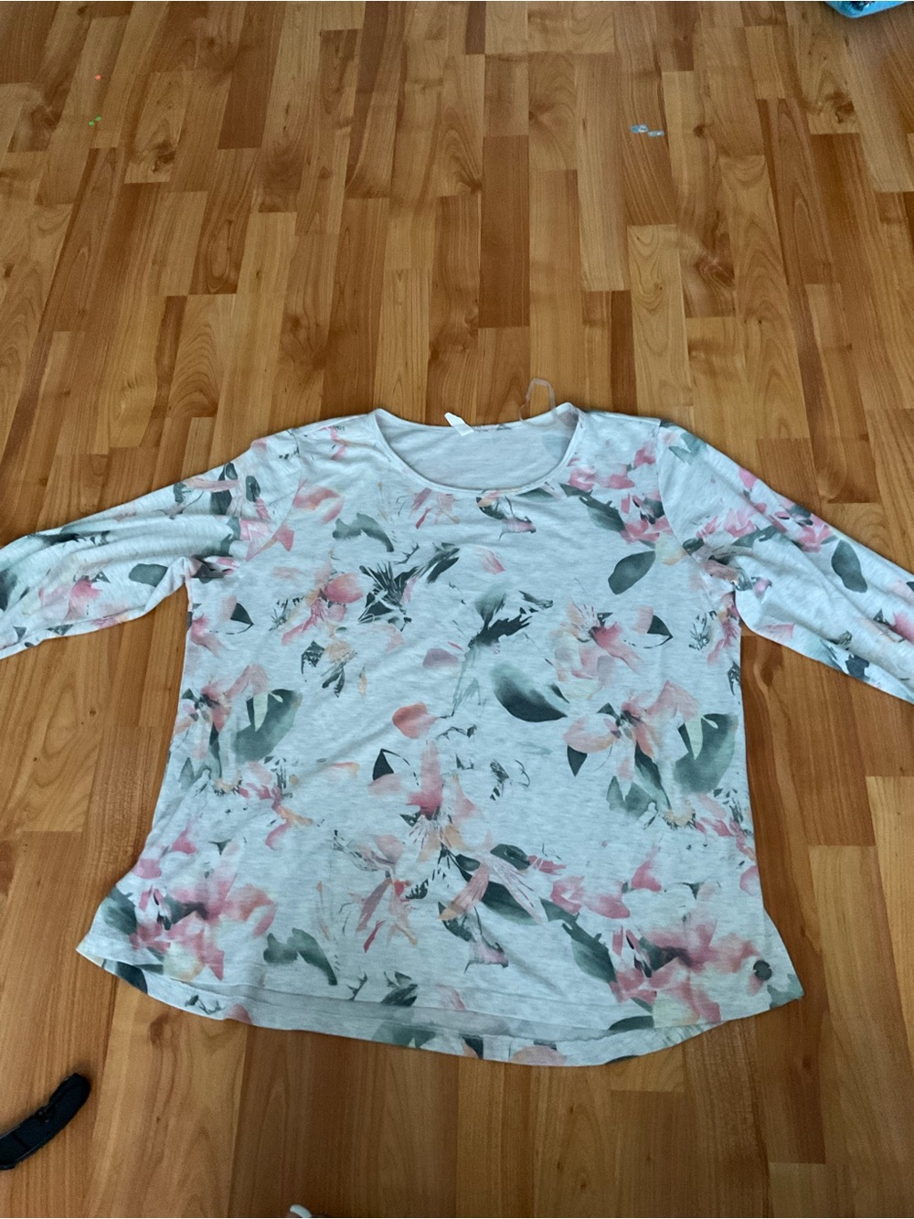 Women's Light Gray Floral Long-Sleeve Top - Pink & Green